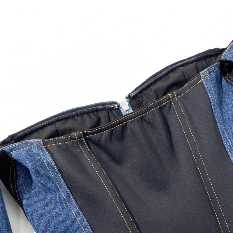 Ολόσωμο ντένιμ με patchwork, υψηλή μέση, εφαρμοστό σχήμα