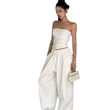 Top tubular cu paiete, fără bretele, croială Slim, lungime scurtă 40–50 cm, poliester, primăvară 2025