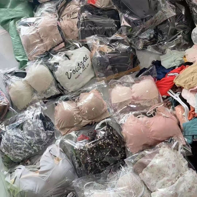 Pamukasti beznarameničasti tube-top grudnjak, bez šavova, ultra-tanki oblikovani košarice, trokutasti oblik košarica, duljina do trbuha