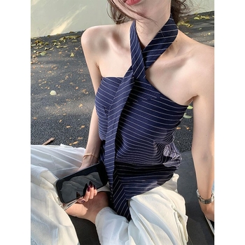 Halter top s 3D uzorkom od poliestera, za odraslu ženu, regular verzija, srednja duljina 50–65 cm, ljeto 2025, japansko-korejski stil za slobodno vrijeme