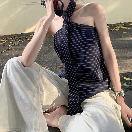 Halter top s 3D uzorkom od poliestera, za odraslu ženu, regular verzija, srednja duljina 50–65 cm, ljeto 2025, japansko-korejski stil za slobodno vrijeme