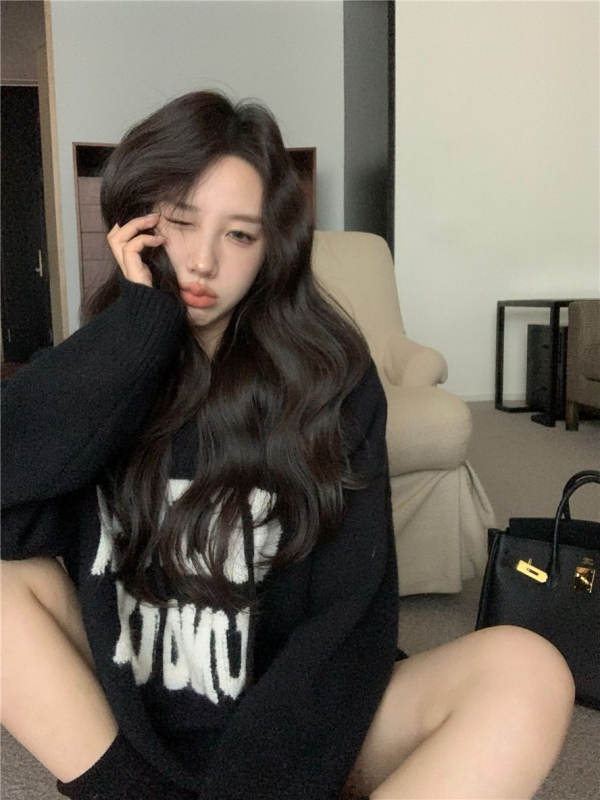 Kapucija džemper-palto s izšivenim slovima, ležerna silueta, viskozna vlakna 80–90%, dugi rukavi