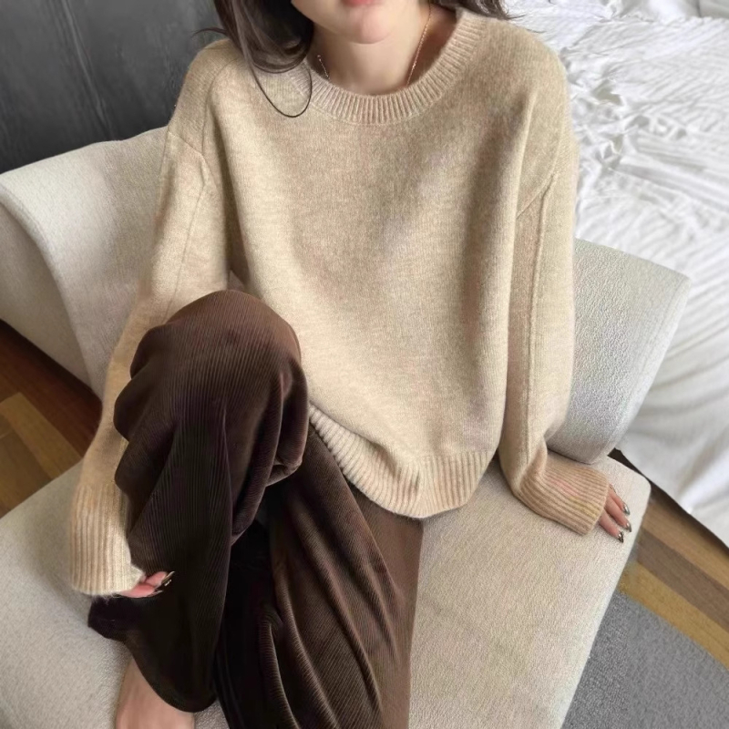 Vlna-poliesterová pletená mikina, raglánové rukávy, hrubá, jednofarebná, voľný strih, okrúhly výstrih, dlhé rukávy, jeseň-zima 2024