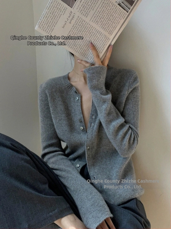 Merino vlnený kardigán pre ženy, hrubý pletený, štíhly strih, okrúhly výstrih, dlhé rukávy — zimná 2024