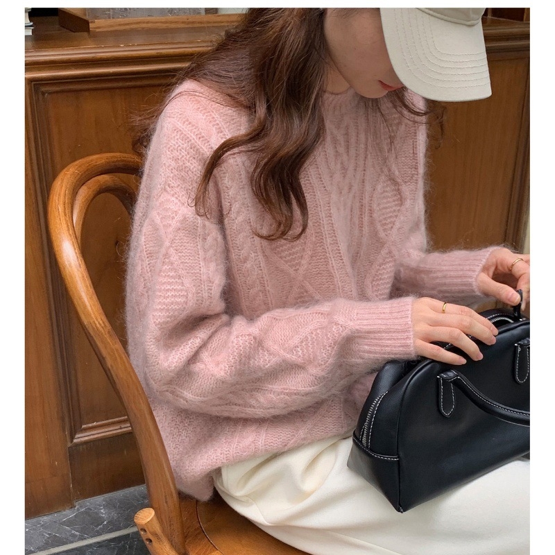 Dámsky hrubý vlnený sveter s káblovou pleteninou, okrúhly výstrih, dlhé rukávy, voľný strih, 95% vlna, zima 2024
