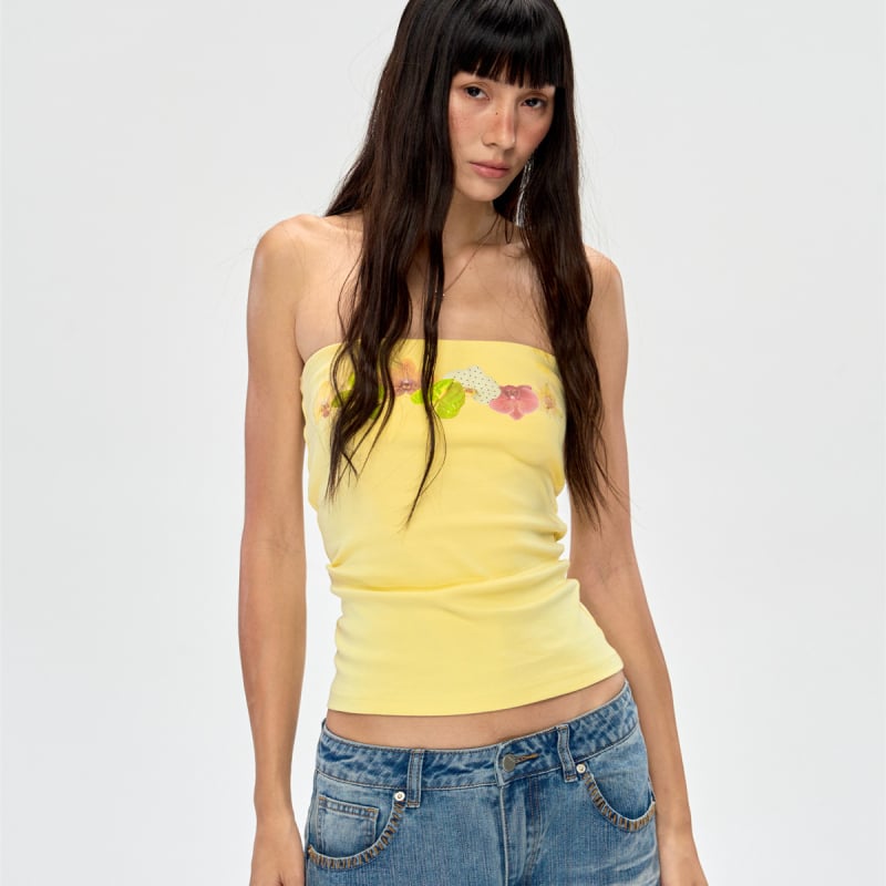 Top s ramienkami a kvetinovou potlačou, A-line strih, PVC látka, jar 2025, pre ženy