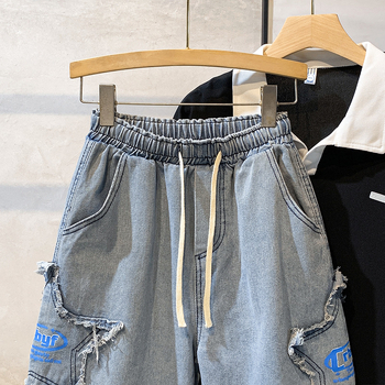 Șorturi denim pentru bărbați, croială dreaptă lejeră, denim spălat, lungime de 5 puncte, poliester 60–70%