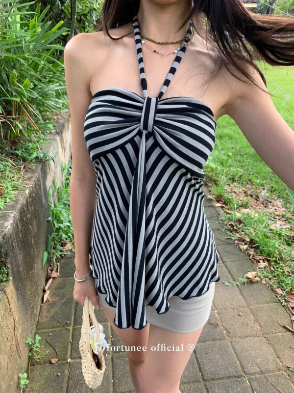 Pruhovaný top s halterom, bez rukávov, bez chrbta, A-štruktúra silueta, bavlnený materiál, odnímateľné ramienka