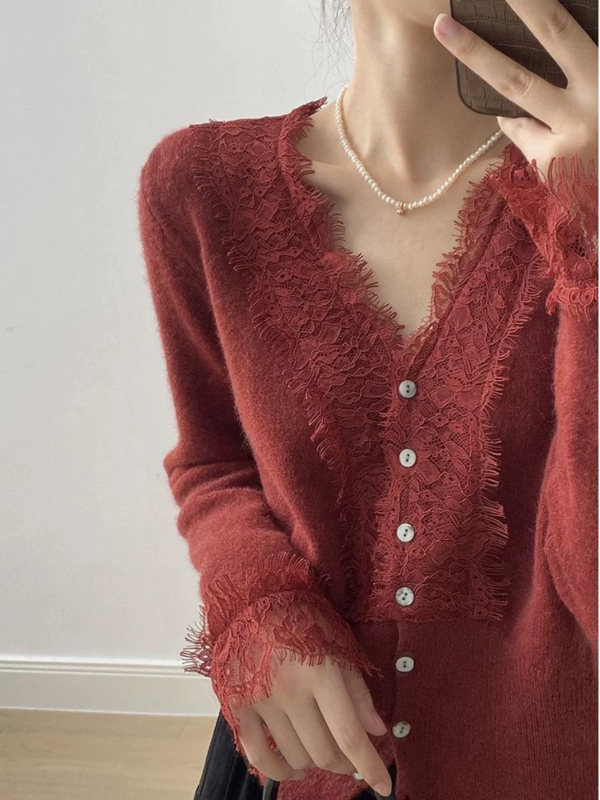 Vlnený cardigan s čipkou, V-ýstrih, zúžený pás, dlhé rukávy