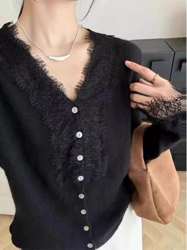 Vlnený cardigan s čipkou, V-ýstrih, zúžený pás, dlhé rukávy