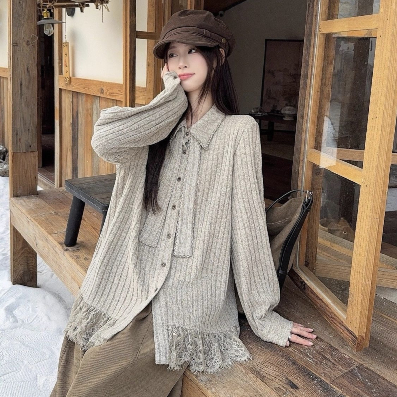 Ženska bluza s dugim rukavima u korejskom retro stilu s čipkastim umetkom, opušten kroj, jesen-zima.