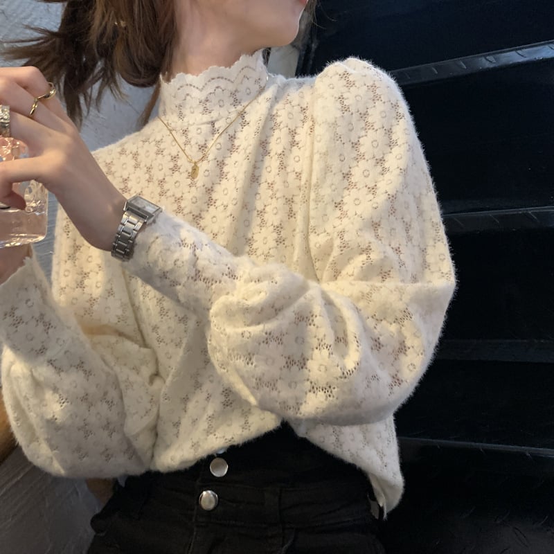 Čipkasti top s prorezima, zatvarač, korejski stil uski kroj, okrugli vrat, dugi rukavi
