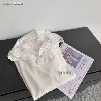 Bavlnená mikina s kapucňou a dlhými rukávmi, krajková vsádka, voľný strih, 90–95% bavlna, zimná 2025 verzia