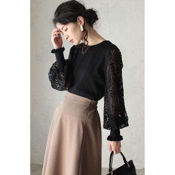 Pleteni top s čipkastim balonastim rukavima, casual (Proljeće 2023)