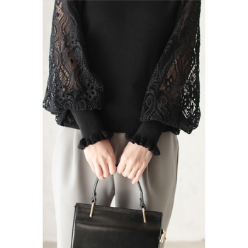 Pleteni top s čipkastim balonastim rukavima, casual (Proljeće 2023)