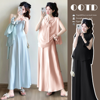 Tehotenský dvojdielny set: top bez rukávov zo saténového acetátu a sukňa po stred lýtka, acetátové vlákno zmes 30–50%, leto 2025.