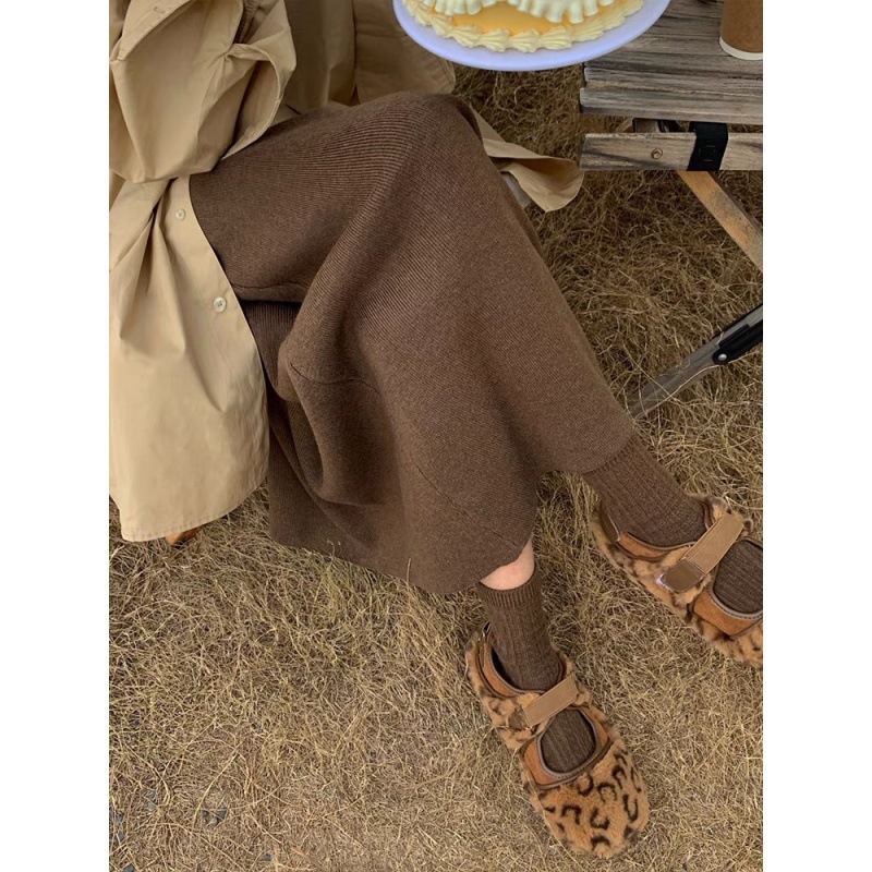 Trudnička pletena vunena mješavina, srednje duljine, visoki struk, A-linijska suknja