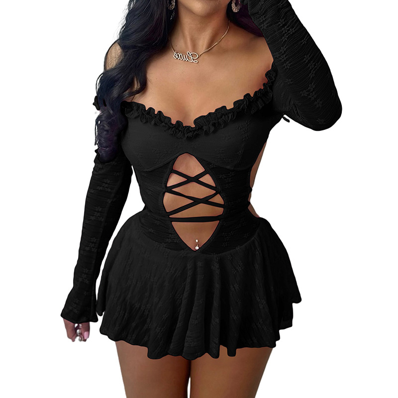 Sexy overal s jedným ramienkom, šnúrkové detaily, 3/4 rukávy, polyester 95%+, stredný pás