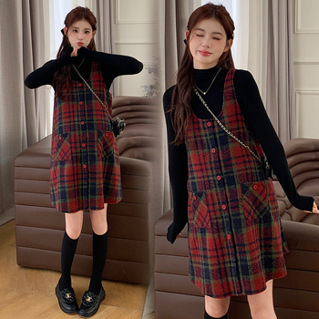 За бременни: есенно-зимен вълнен комплект: рокля-пиньор с пуловер; каре-midi фея кройка, кръгъл деколте, дълги ръкави, вискоза 80–90%