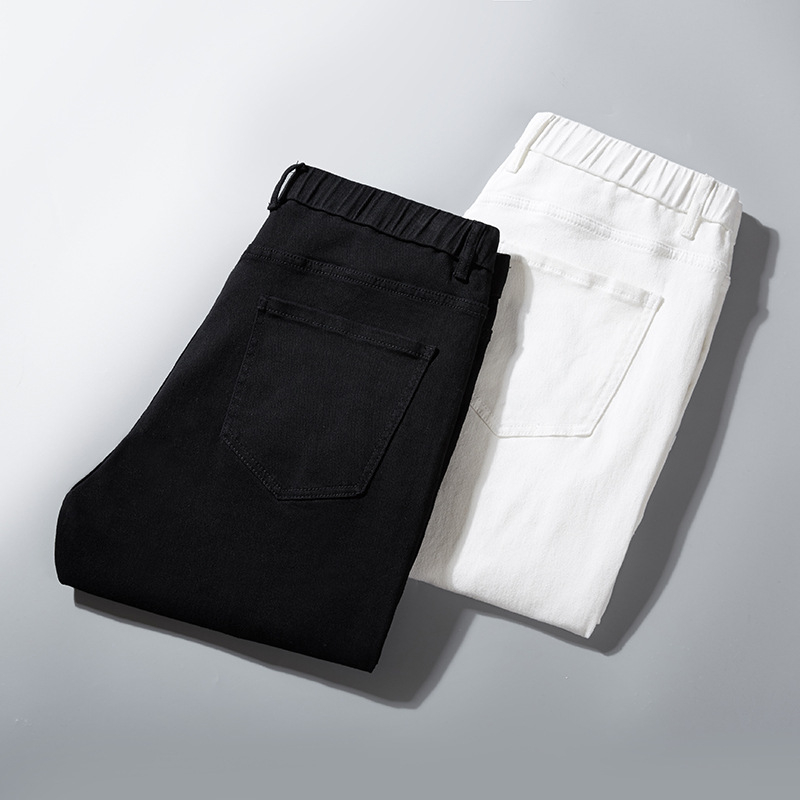 Pánske džínové šortky so strednou taliou, rovný strih, ošúchané okraje, 75% spandex, priedušné