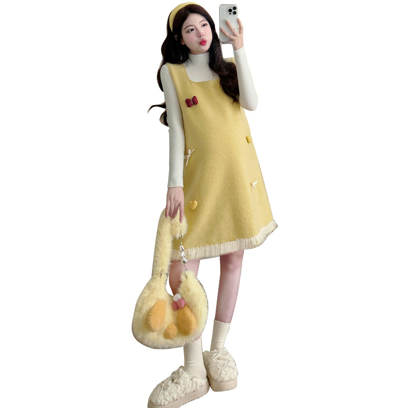 Бременска вълнена рокля за зима в комплект с рокля‑сърце и плетен базов топ, квадратен деколте, петалови ръкави, средна дължина