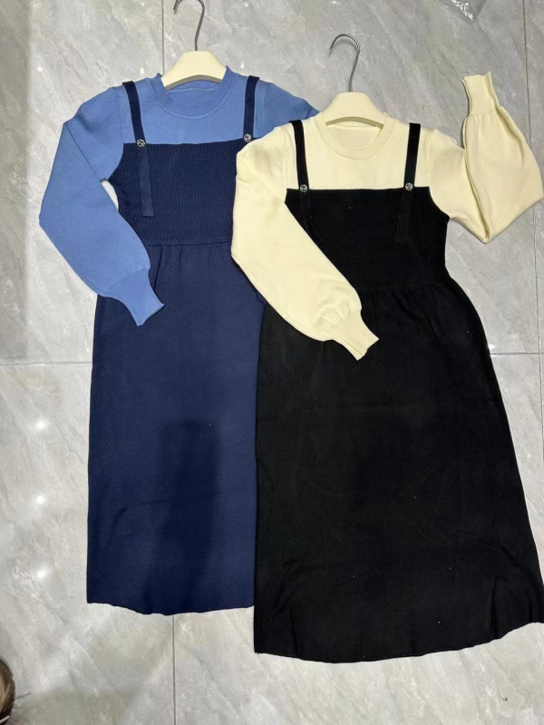 Dojčenské pletené šaty s otvorom na dojčenie, okrúhly výstrih, dlhé rukávy, pletená bavlnená látka 50–70%, midi šaty s rybím chvostom