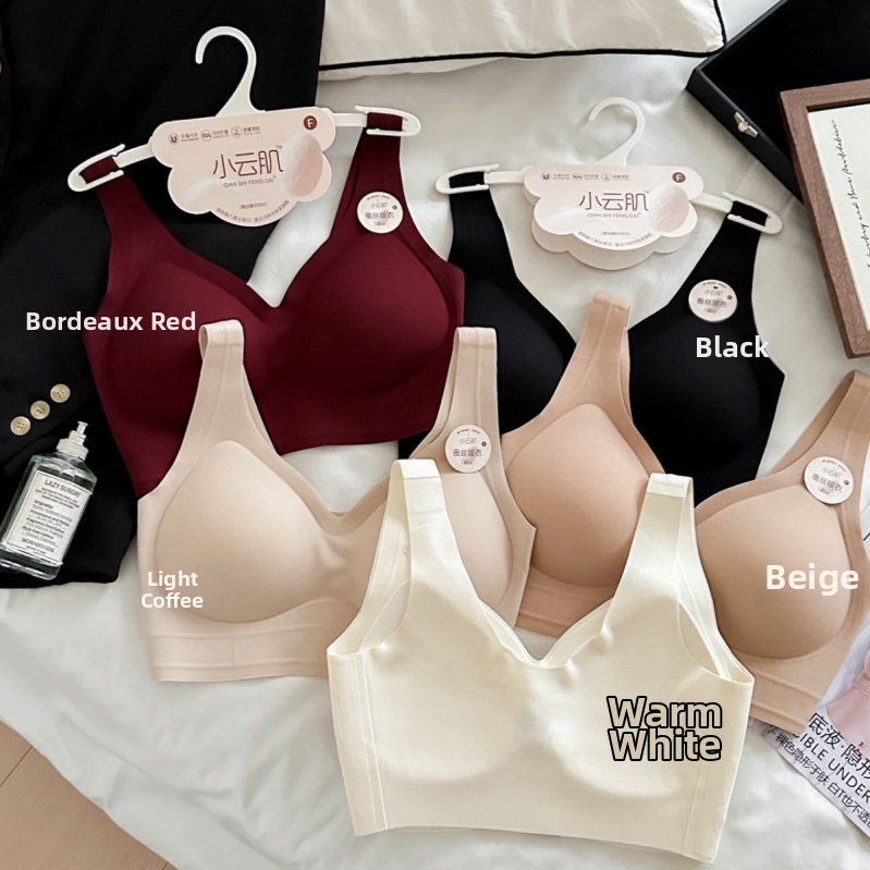 Nylonový vestový top na oblasť hrudníka s pevnou miskou a stredne tvarovanými miskami, telo tvarujúci, jeseň 2025 uvedenie