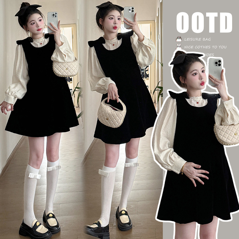 Kostim s suknjom od velura, dugi rukavi, srednja duljina suknje, glavni materijal 50–70%, 2025 izdanje