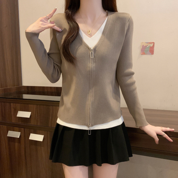 Pletena majica za dojenje, uski kroj, V-izrez, dugi rukavi, za jesen-zimu