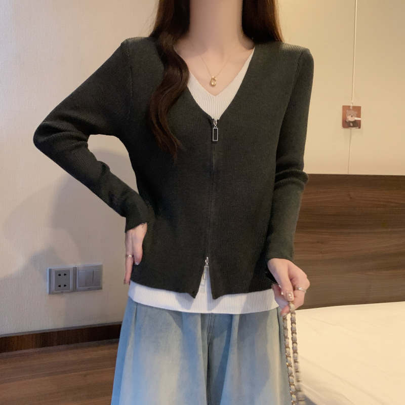 Pletena majica za dojenje, uski kroj, V-izrez, dugi rukavi, za jesen-zimu