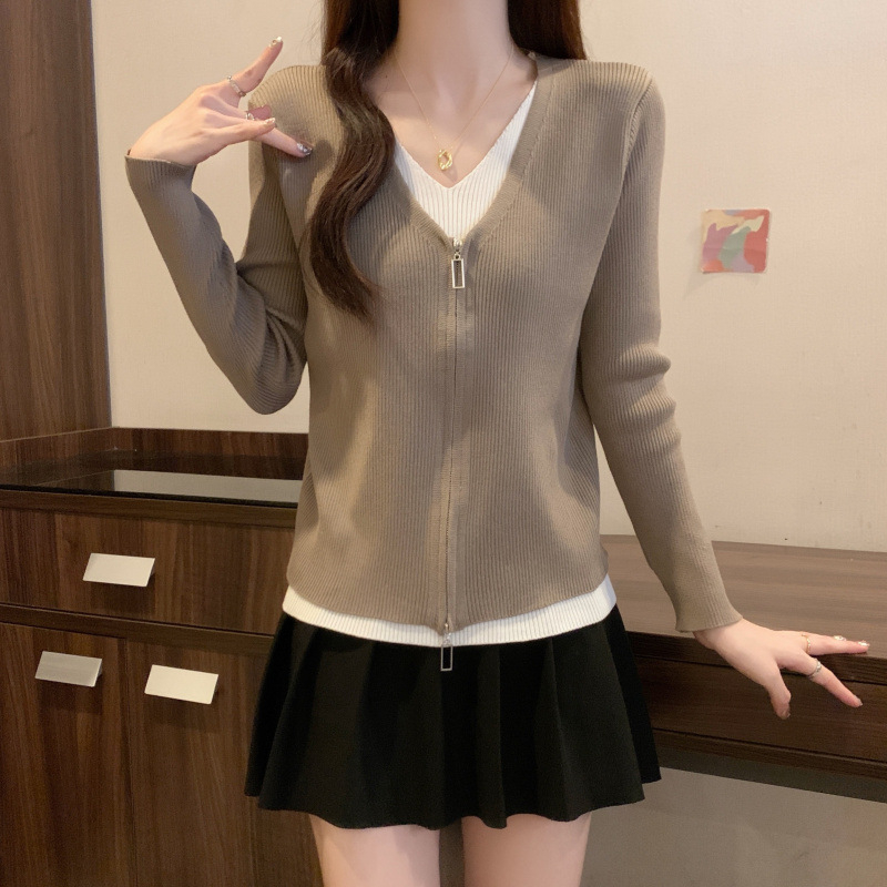 Pletena majica za dojenje, uski kroj, V-izrez, dugi rukavi, za jesen-zimu