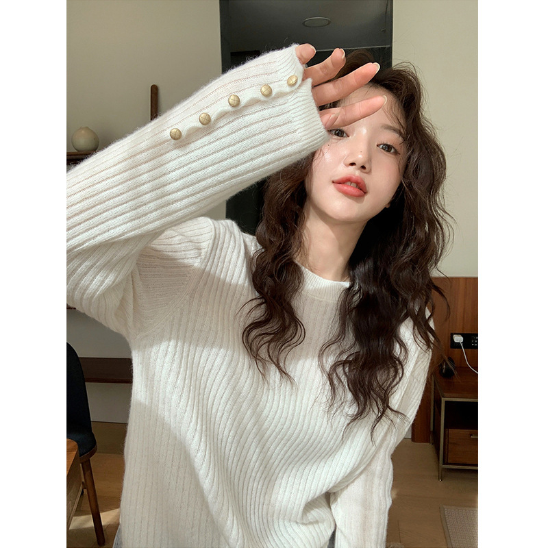 Jeseno-zimski top za dojenje, pleteni pulover, uski kroj, dugi rukavi, okrugli izrez, konoplja (>95%), duljina 50–65 cm