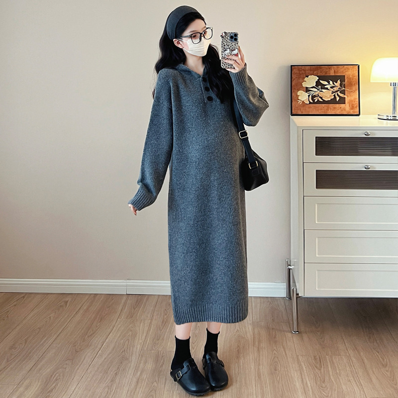 Trudnička džemper-haljina s kapuljačom, široka silueta, street-hipster stil, viskoza 80-90%, dugi rukavi, zima 2025