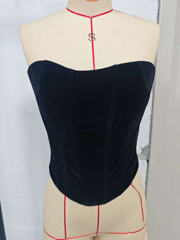 Korzet top s kostima, otvorena leđa, Coral fleece tkanina, tanke oblikovane košarice, podesiva