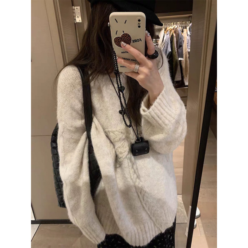 Trudnički pleteni top – korejski street style, flutter rukavi, dugi rukavi, okrugli izrez, pamuk-poliester materijal