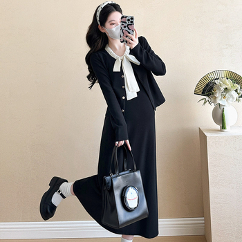 Платье за бременни, кръгло деколте, дълъг ръкав, еднотонен модел, полиестер (95%+), средна дължина