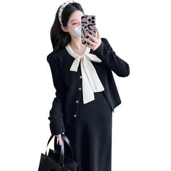 Платье за бременни, кръгло деколте, дълъг ръкав, еднотонен модел, полиестер (95%+), средна дължина