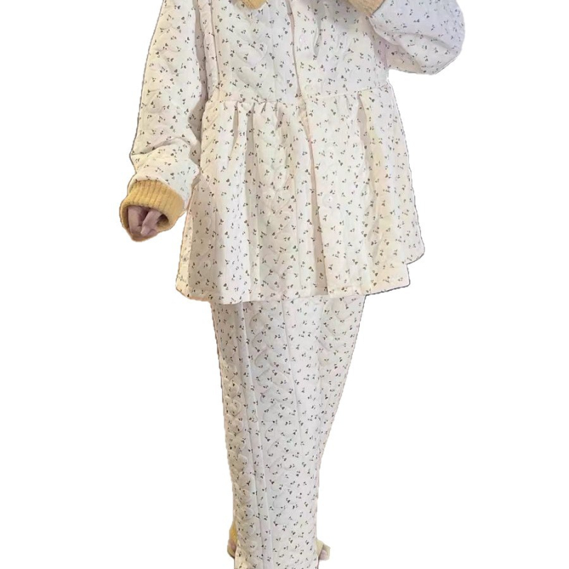 Pijama set za majčinstvo i dojenje – jesen-zima, mali cvjetni uzorak, dugi rukavi, polo ovratnik, TR tkanina