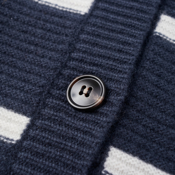 Kašmír pletený kardigán s kapucňou, okrúhly výstrih, dlhé rukávy, hrubý – Jeseň 2025