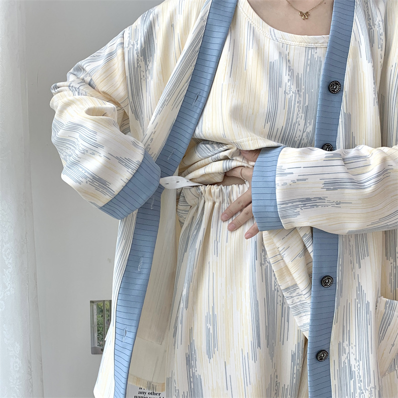 Set za dojenje trudnica, trodijelni, dugi rukav, V izrez, crtani uzorak, TR tkanina, proljeće 2024