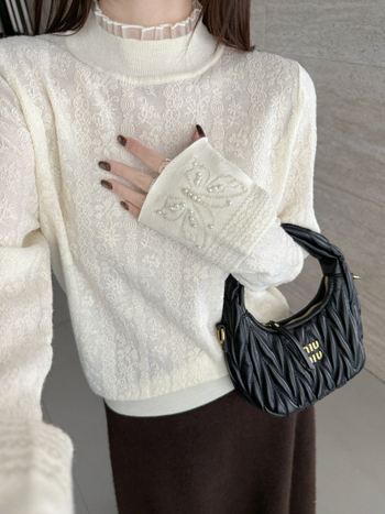 Pletený sveter s kapucňou, poloturtlý golier, dlhé rukávy, voľný strih, zmes vlnená 50–70%, trojgombíkové zapínanie