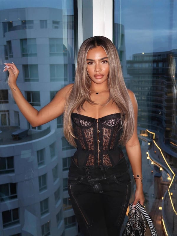 Tube top bez ramienok s dizajnom rybej kosti a zadným remenom, polyesterová látka