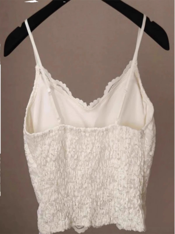 Čipkasti top s ulošcima za grudi — materijal spandex, mikroelastičnost, dvostruke naramenice, slim fit