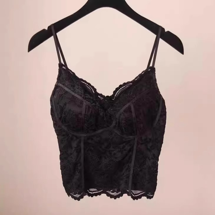 Čipkasti top s ulošcima za grudi — materijal spandex, mikroelastičnost, dvostruke naramenice, slim fit
