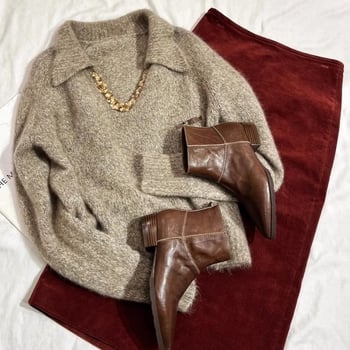 Vlnený sveter s V- výstrihom, dlhé rukávy, voľný strih, dĺžka 50–65 cm, stredná hrúbka