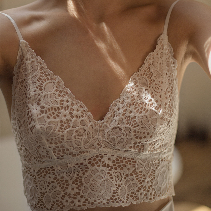 Francuski stil bežični bralet s čipkom, ultra tanak, trokutaste šalice, prekrasan leđa