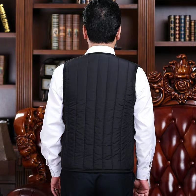 Pamukasta muška vest s poliesterom podstavom, debela izrada, slobodan kroj, prugasti uzorak