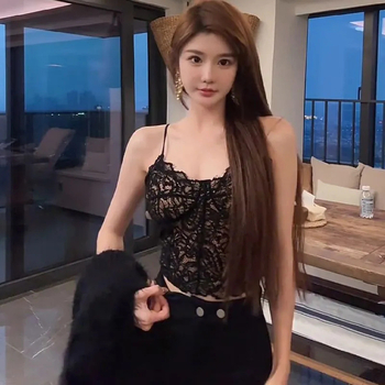 Čipkasta camisole u francuskom stilu s ugrađenim košaricama, seksi wrap dizajn, duljina do struka
