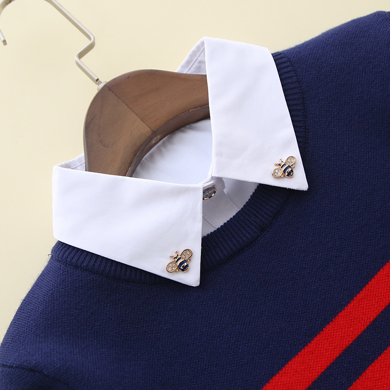 Mesterséges gallér strasszokkal, poliészter-pamut anyag, Little Bee mintázat, bélés poliészter-pamut, kabáthoz