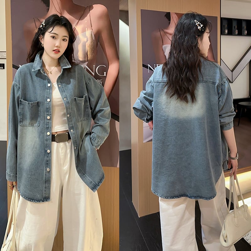 Plus veličine overshirt s dugim rukavima za slojevito nošenje, klasična plava boja, ležernog kroja, elegantna silueta